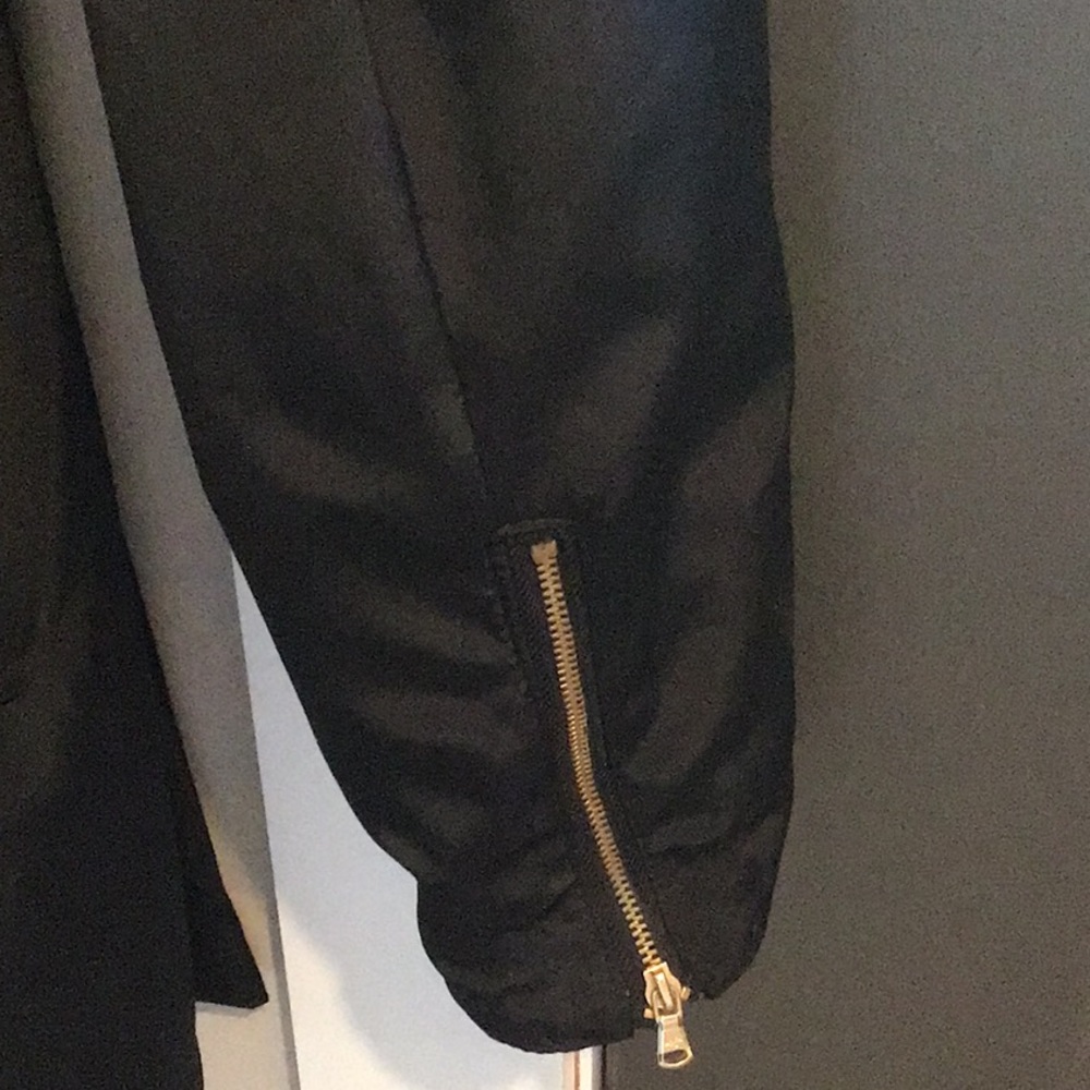 Trench coat - Picture 5 of 6